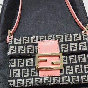 Fendi mini baguette